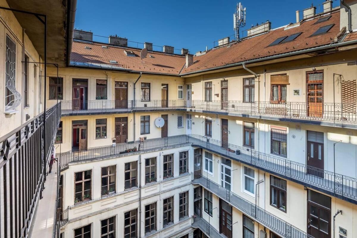 Vamhaz Boulevard Apartments ブダペスト エクステリア 写真