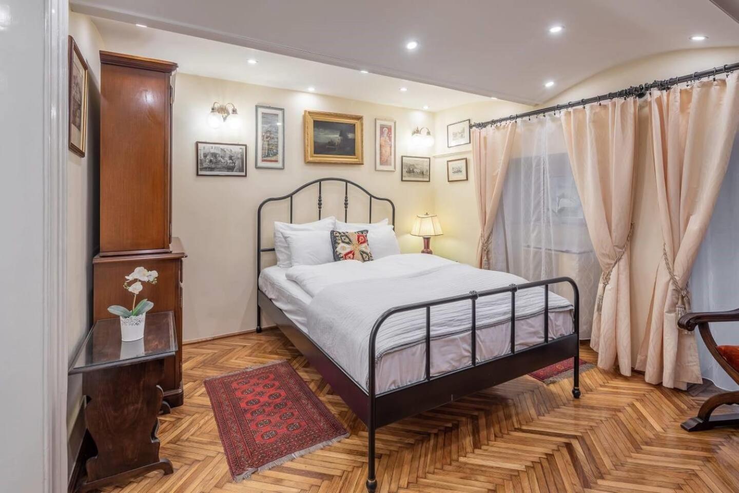 Vamhaz Boulevard Apartments ブダペスト エクステリア 写真